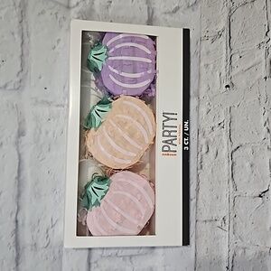 Pastel mini pumpkin pinatas